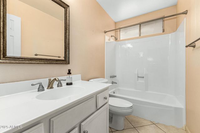 938 E DRIFTWOOD Drive, Tempe, AZ 85283