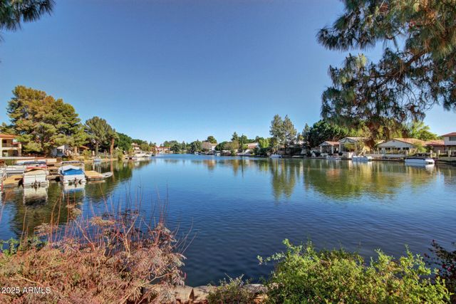 938 E DRIFTWOOD Drive, Tempe, AZ 85283