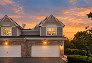 533 CHERRY HILL Court, Schaumburg, IL 60193