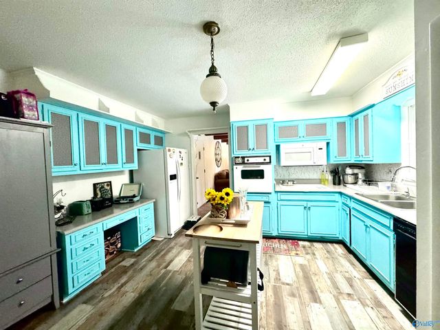 914 6th Avenue Sw SW, Decatur, AL 35601