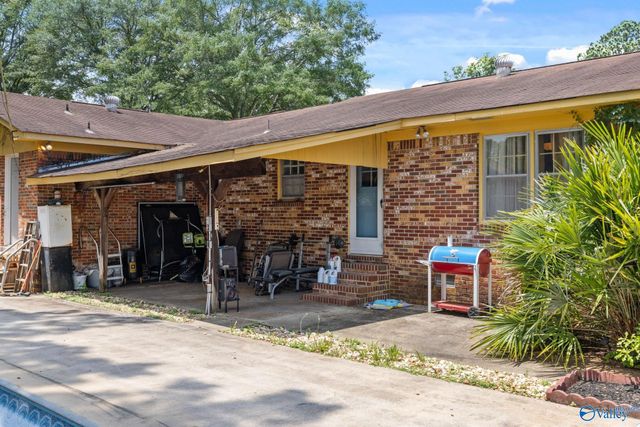 914 6th Avenue Sw SW, Decatur, AL 35601