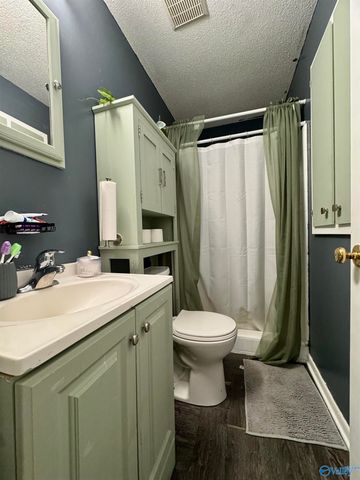 914 6th Avenue Sw SW, Decatur, AL 35601