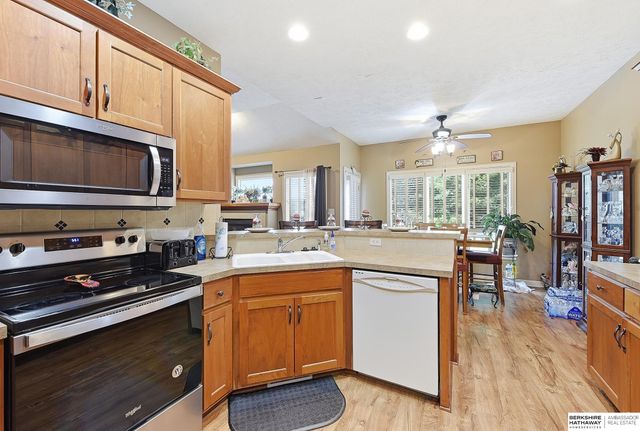 5951 N 92nd Avenue, Omaha, NE 68134