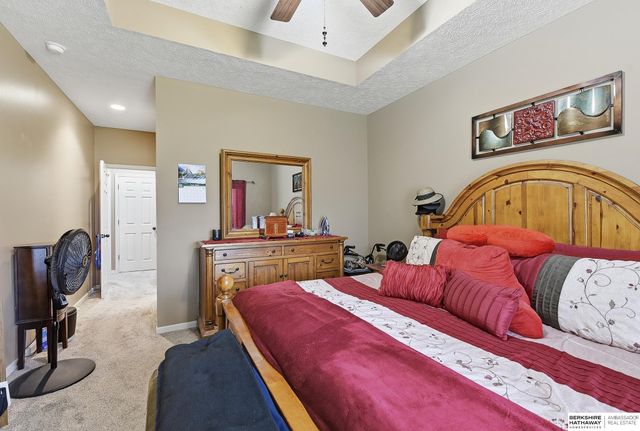 5951 N 92nd Avenue, Omaha, NE 68134