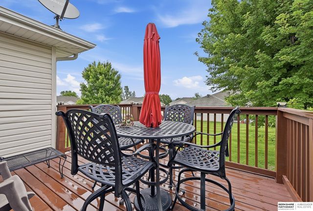 5951 N 92nd Avenue, Omaha, NE 68134