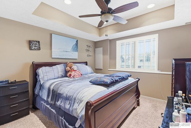 5951 N 92nd Avenue, Omaha, NE 68134