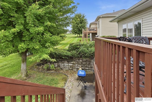 5951 N 92nd Avenue, Omaha, NE 68134