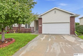 5951 N 92nd Avenue, Omaha, NE 68134