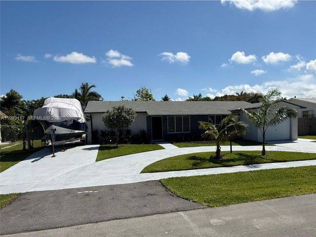 426 SE 3rd Street, Dania Beach, FL 33004