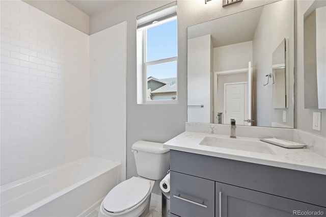 4045 S Teller Street, Denver, CO 80235
