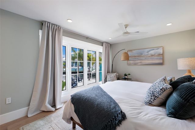 511 59TH STREET, Bradenton Beach, FL 34217