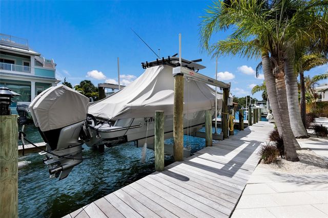 511 59TH STREET, Bradenton Beach, FL 34217