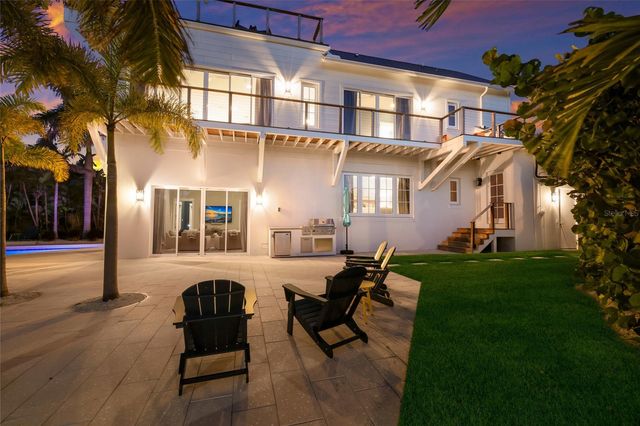 511 59TH STREET, Bradenton Beach, FL 34217