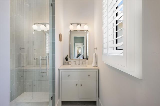 511 59TH STREET, Bradenton Beach, FL 34217