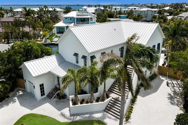 511 59TH STREET, Bradenton Beach, FL 34217