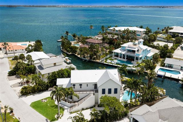 511 59TH STREET, Bradenton Beach, FL 34217