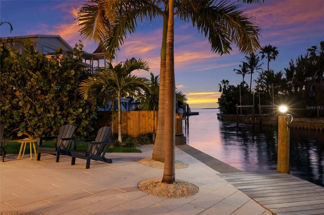 511 59TH STREET, Bradenton Beach, FL 34217