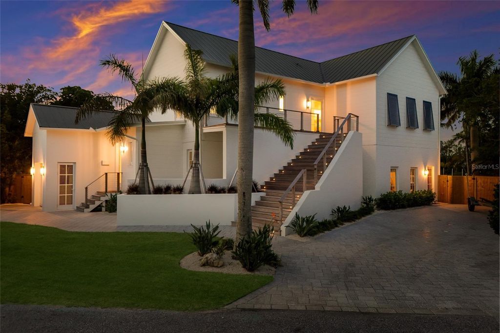 511 59TH STREET, Bradenton Beach, FL 34217