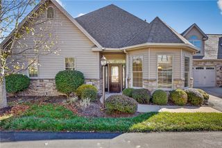 2749 Shadowrock Ct, Hampton, PA 15044