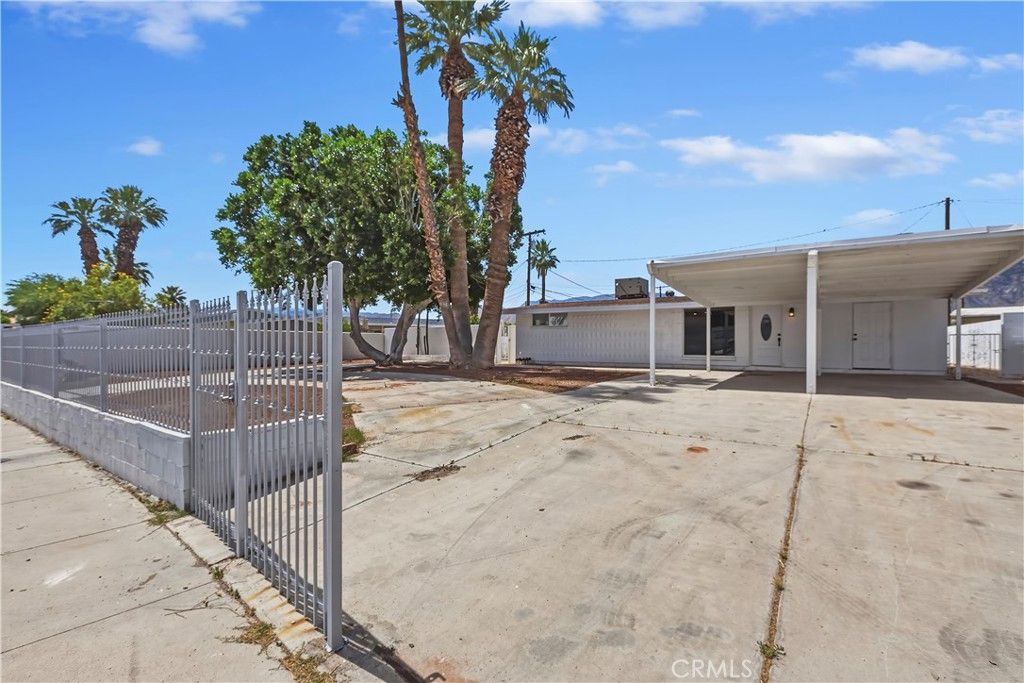 Image 3 of property listing at 67346 Mission Court, Cathedral City, CA 92234
