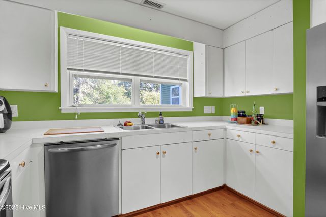 111 Cutlass Drive, Holly Ridge, NC 28445