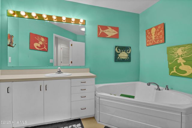 111 Cutlass Drive, Holly Ridge, NC 28445