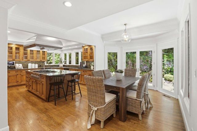 90 Holbrook Lane, Atherton, CA 94027