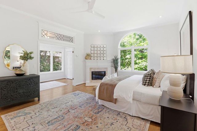 90 Holbrook Lane, Atherton, CA 94027