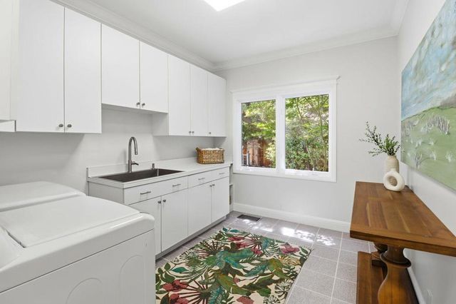 90 Holbrook Lane, Atherton, CA 94027
