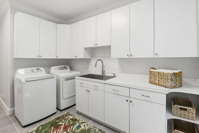 90 Holbrook Lane, Atherton, CA 94027