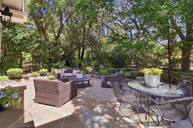 90 Holbrook Lane, Atherton, CA 94027