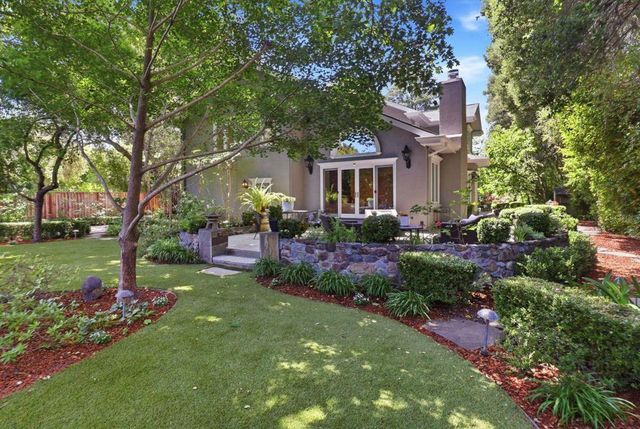 90 Holbrook Lane, Atherton, CA 94027