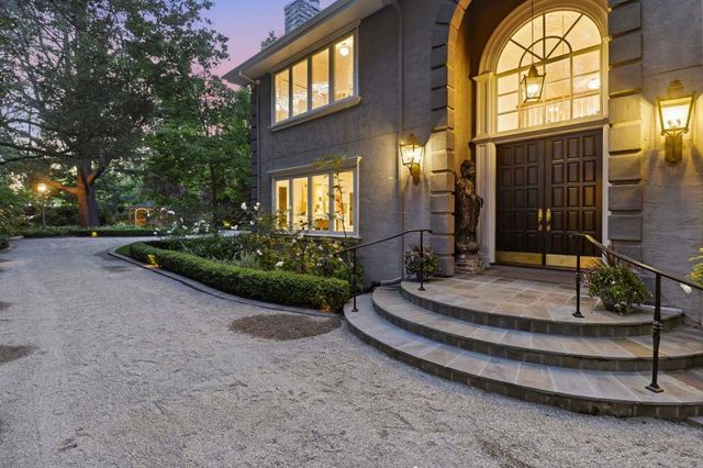 90 Holbrook Lane, Atherton, CA 94027