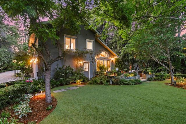 90 Holbrook Lane, Atherton, CA 94027