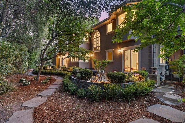 90 Holbrook Lane, Atherton, CA 94027