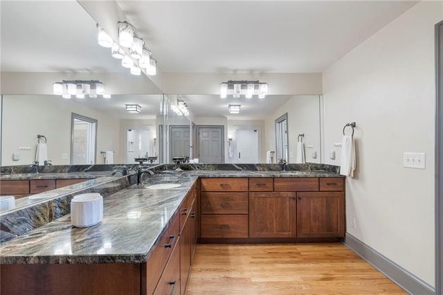 6402 Lakeview Drive, Buford, GA 30518