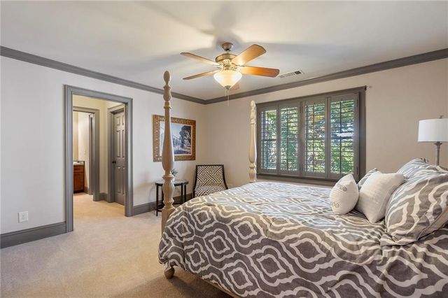 6402 Lakeview Drive, Buford, GA 30518