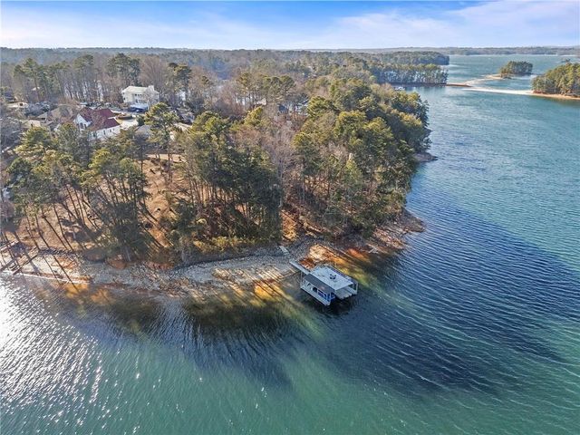 6402 Lakeview Drive, Buford, GA 30518