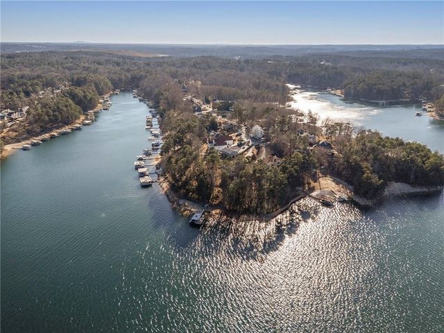 6402 Lakeview Drive, Buford, GA 30518
