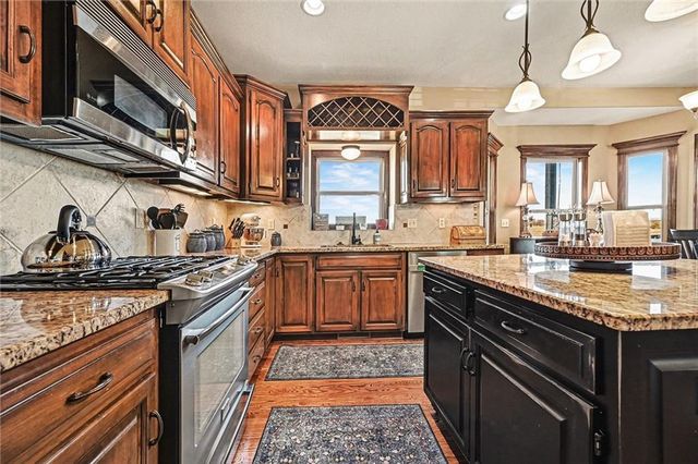 17450 NW 130th Terrace, Platte City, MO 64079