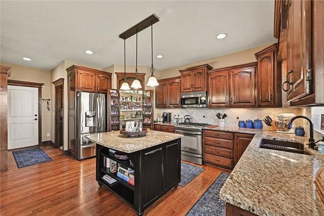 17450 NW 130th Terrace, Platte City, MO 64079