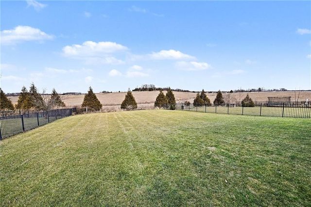 17450 NW 130th Terrace, Platte City, MO 64079