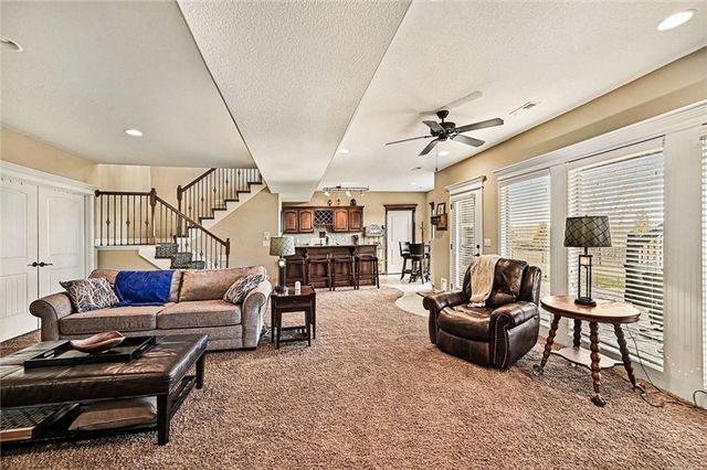 17450 NW 130th Terrace, Platte City, MO 64079