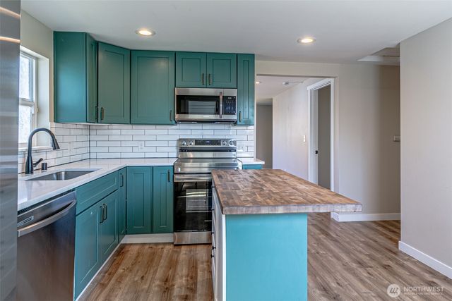 516 S 57th Street, Tacoma, WA 98408