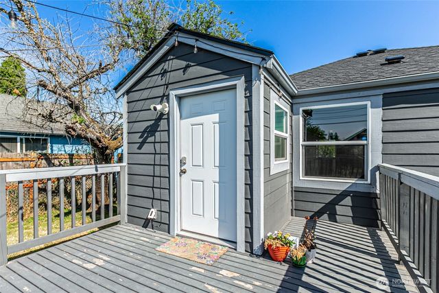 516 S 57th Street, Tacoma, WA 98408