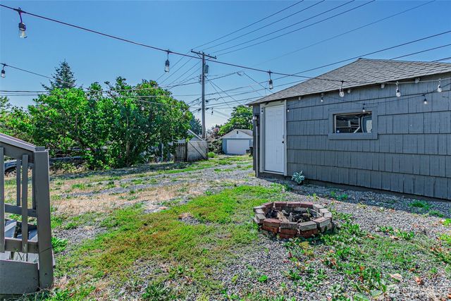 516 S 57th Street, Tacoma, WA 98408