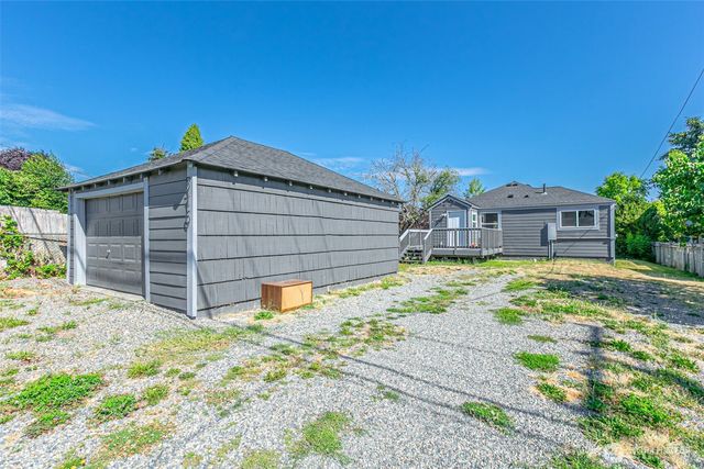 516 S 57th Street, Tacoma, WA 98408
