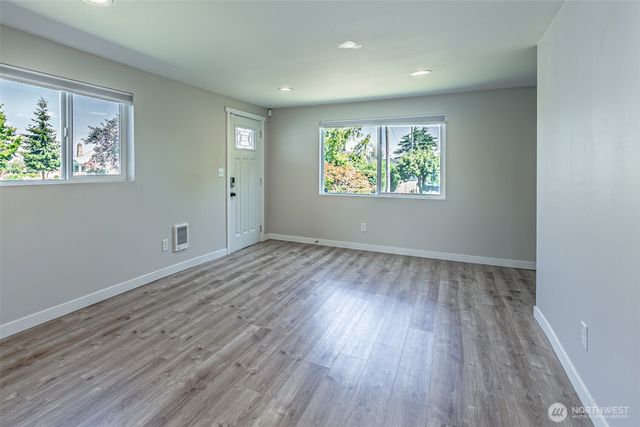 516 S 57th Street, Tacoma, WA 98408