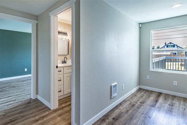 516 S 57th Street, Tacoma, WA 98408