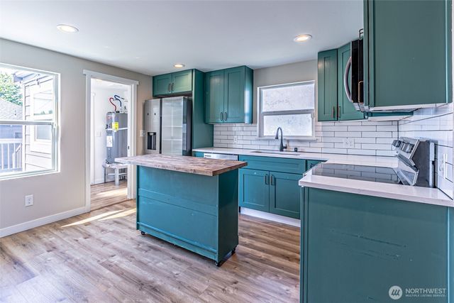 516 S 57th Street, Tacoma, WA 98408